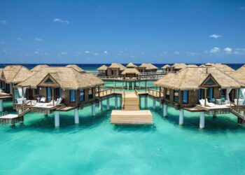 Best Overwater Bungalows in the Caribbean for 2025 - The Planet D