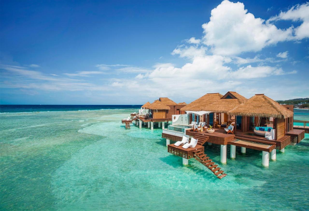 Luxurious Overwater Bungalows Near The U.S.A. | SANDALS